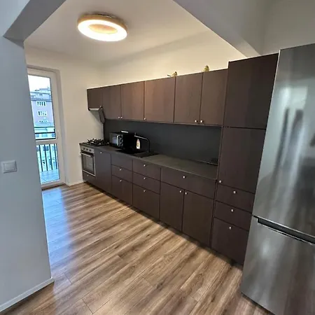 Spacious 3-bedroom In The Historic Old Town Parking Apartmán Bratislava