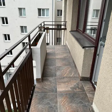 Spacious 3-bedroom In The Historic Old Town Parking Apartment Bratislava