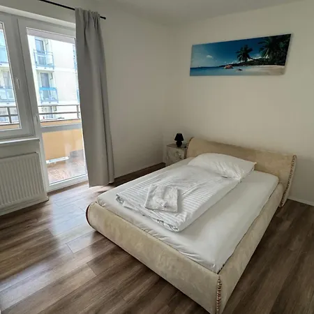 Apartmán Spacious 3-bedroom In The Historic Old Town Parking *