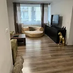 Apartment Spacious 3-bedroom In The Historic Old Town Parking
